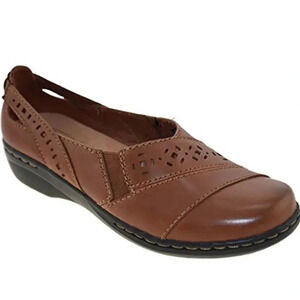 Clarks Evianna Fig4 leather flats Slip on Light brown Women’s size 7.5 wide